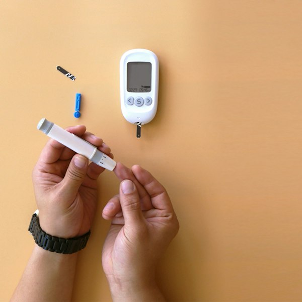 Teste de glicemia com medidor