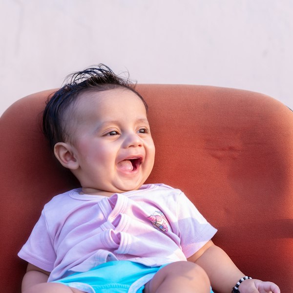 Bebê rindo